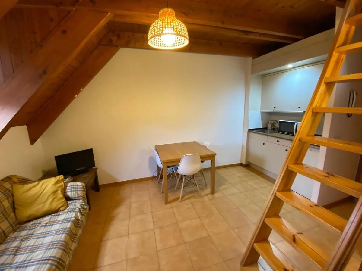 Apartment Duplex Sky, Muy Cerca Estacion Ski, Bonito Y Acogedor Pla de l'Ermita